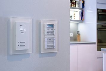 Gira 100212 Abdeckrahmen 2-fach ohne Mittelsteg, Gira Esprit, glas weiß