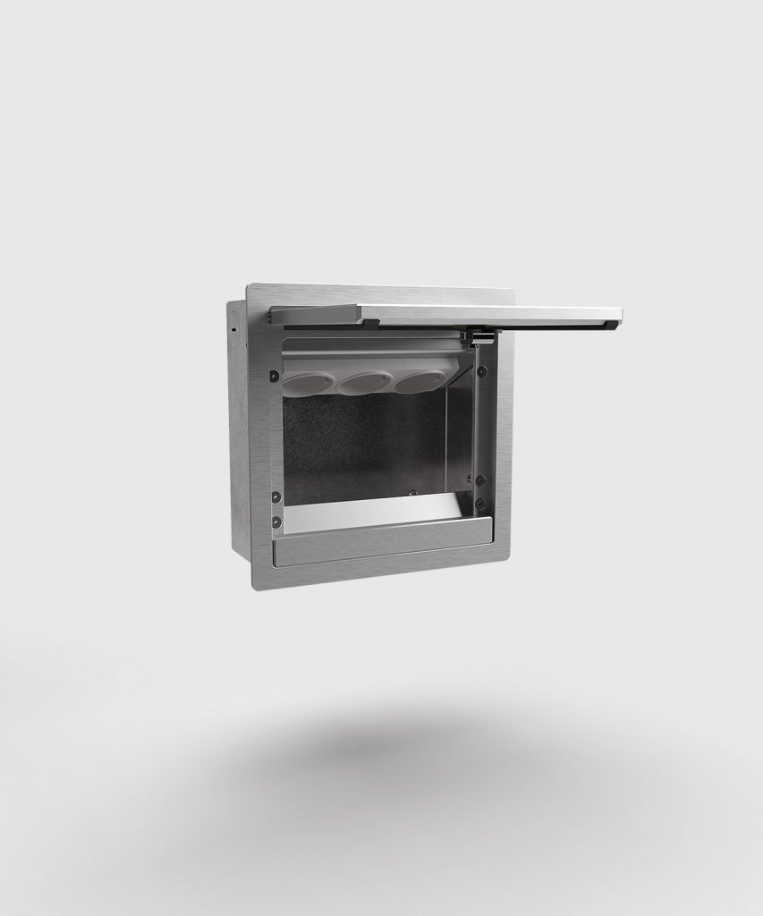 BS 5503A-2-3 Wandsteckdose, Unterputz, 3-fach, spritzwassergeschützt, verschließbar, Deckel aus Aluminium, 2x Schutzkontakt-Steckdose, 1x RJ45 2-fach