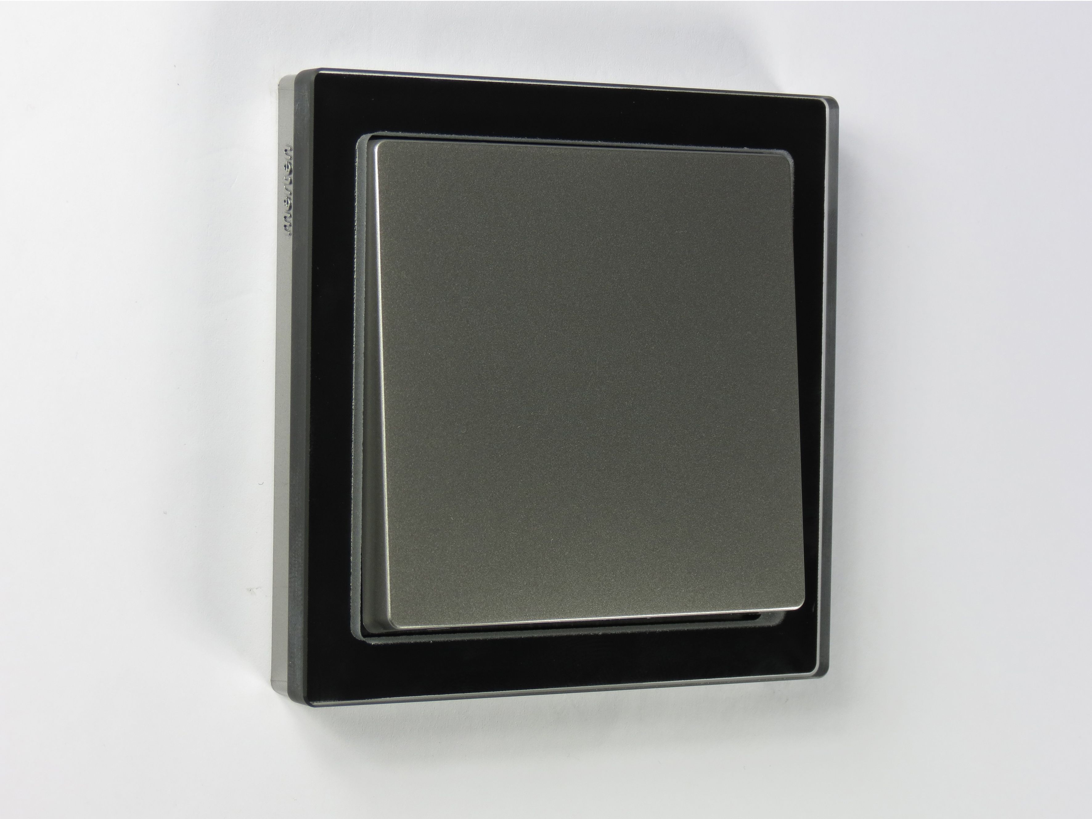 Merten MEG4010-6503 Glas Rahmen 1-fach, D-Life, Onyxschwarz