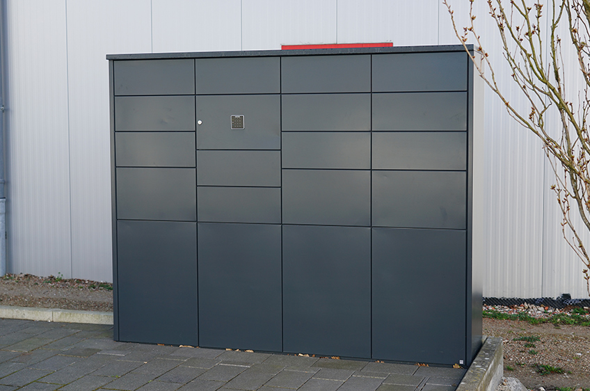 Abholbox mit vielen Fächern für Pakete