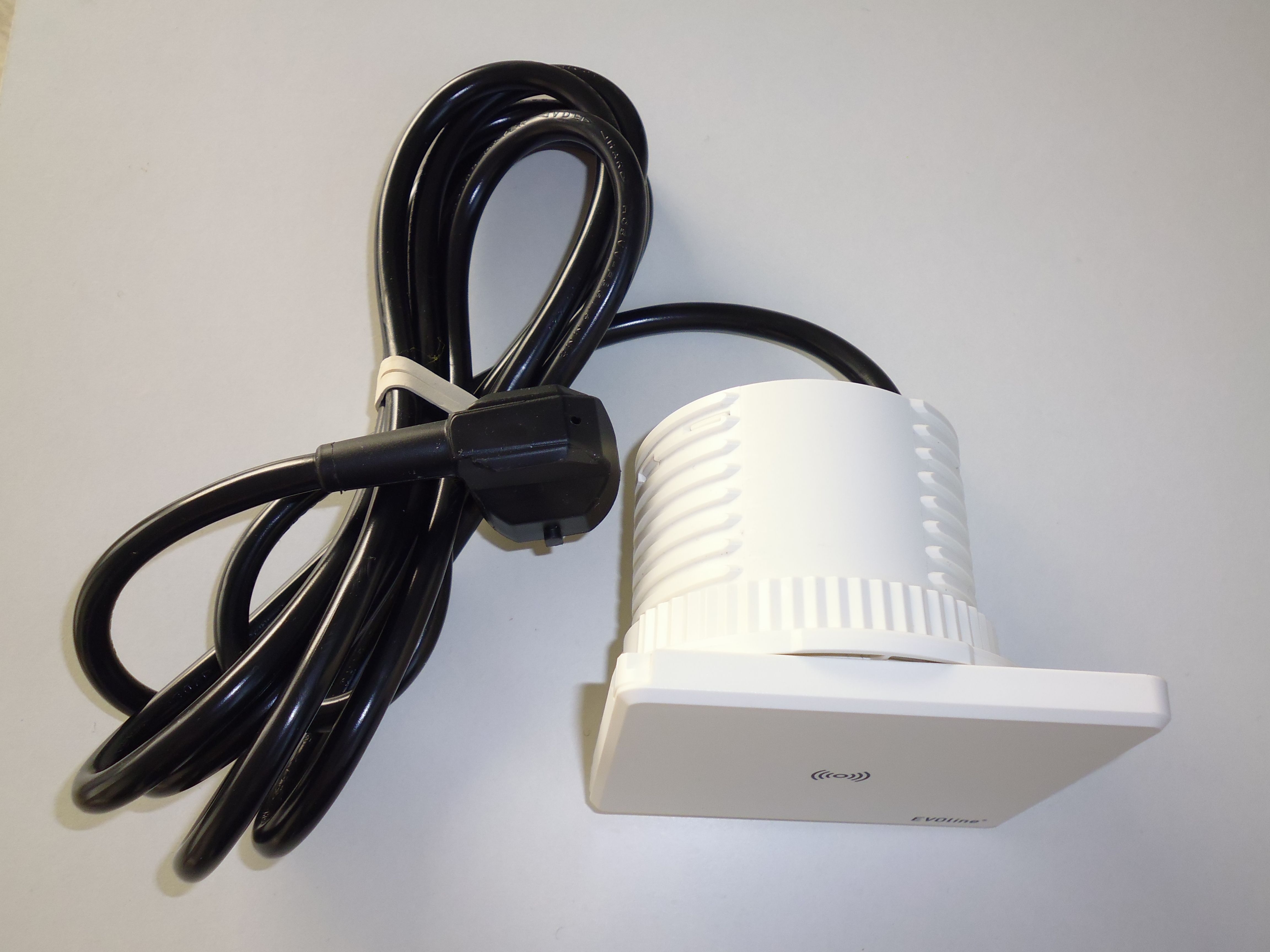 EVOline® 159270002100 Tisch-Einbausteckdose Square80 mit USB-Buchse