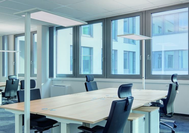 Perform.i.L. 8720761745410 Stehleuchte SL720SL L ECO LED 82W, weiß
