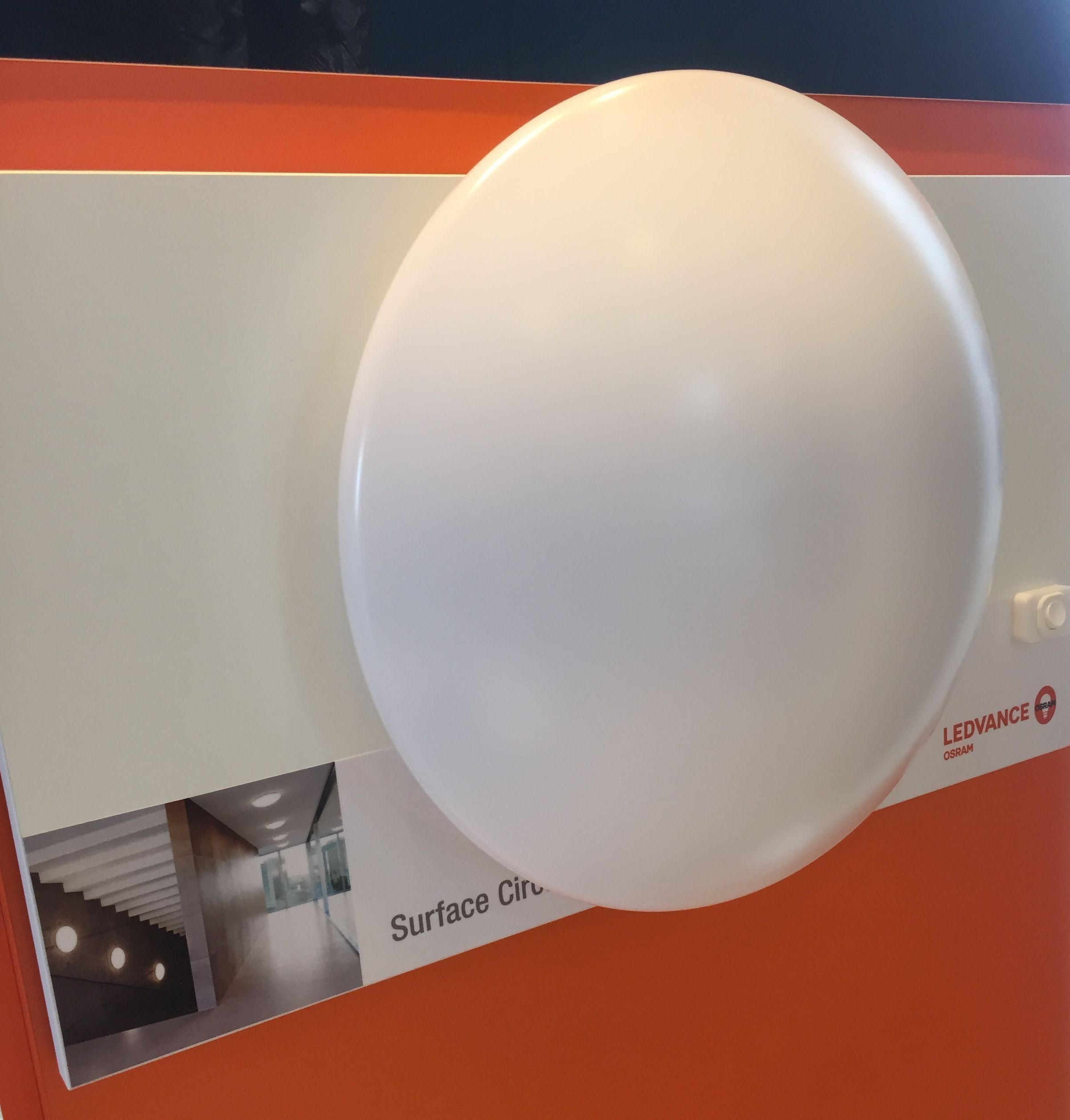 Ledvance 4058075618046 LED-Wand-/Deckenleuchte Surface Circular 400, 24 W, 4000 K, 840, IP44