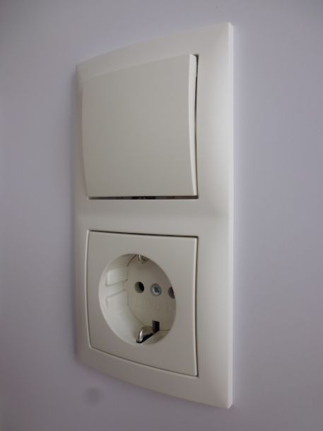 Berker 10149909 Rahmen 4-fach, S.1, polarweiß matt