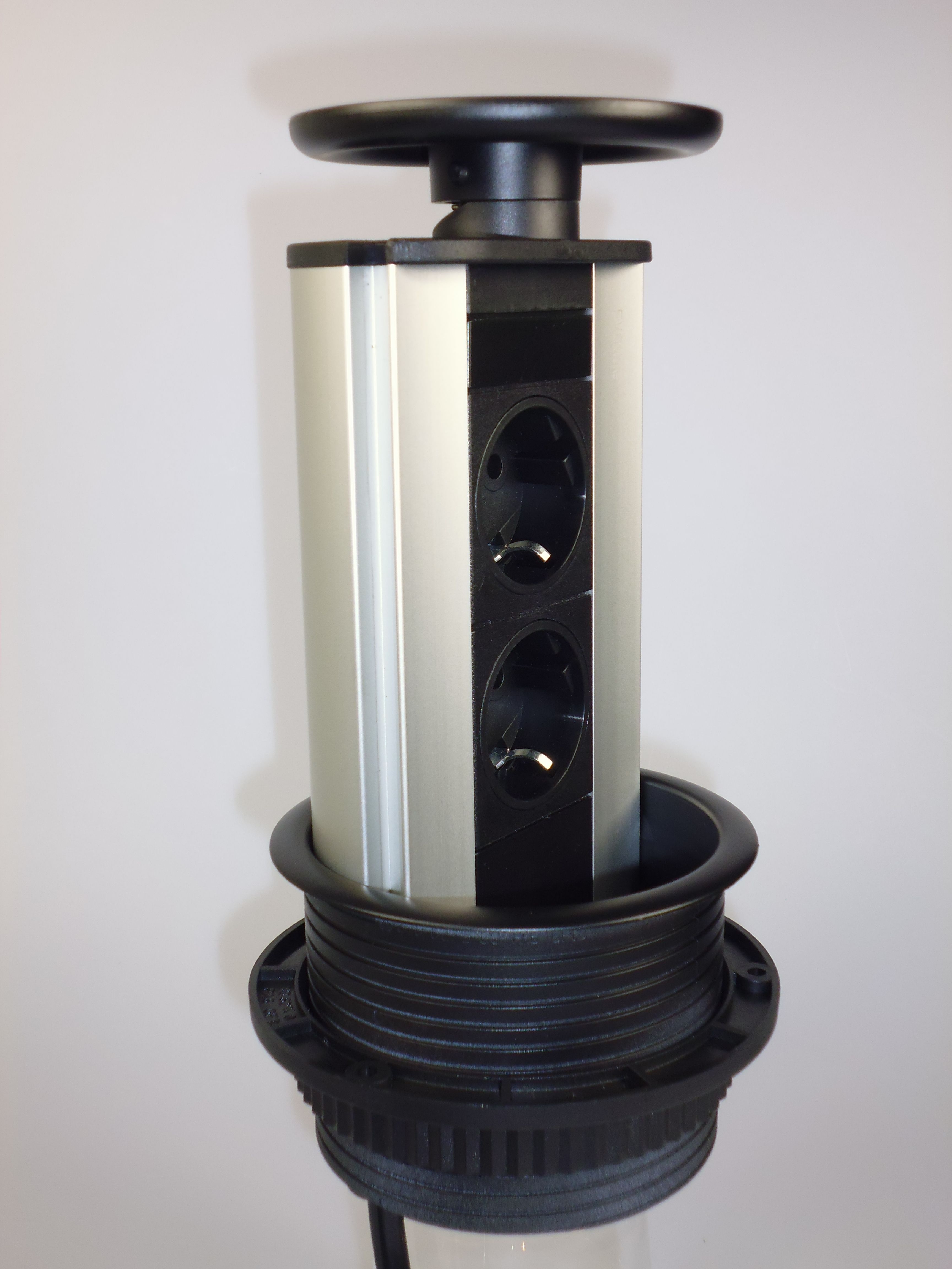EVOline 159310005200 Port mit 2 Steckdosen, silber/schwarz
