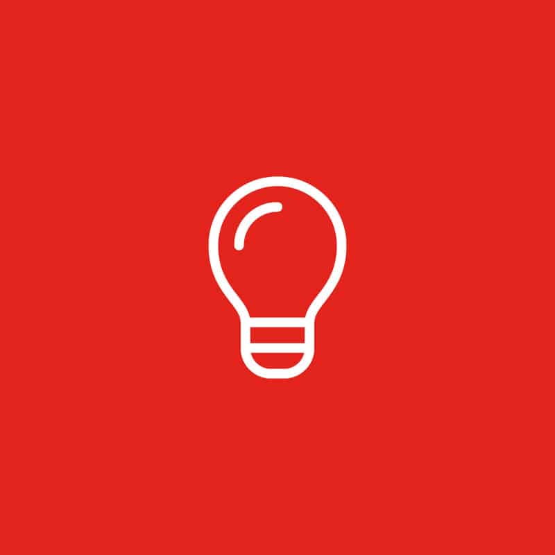 Icon einer Glühbirne auf rotem Hintergrund