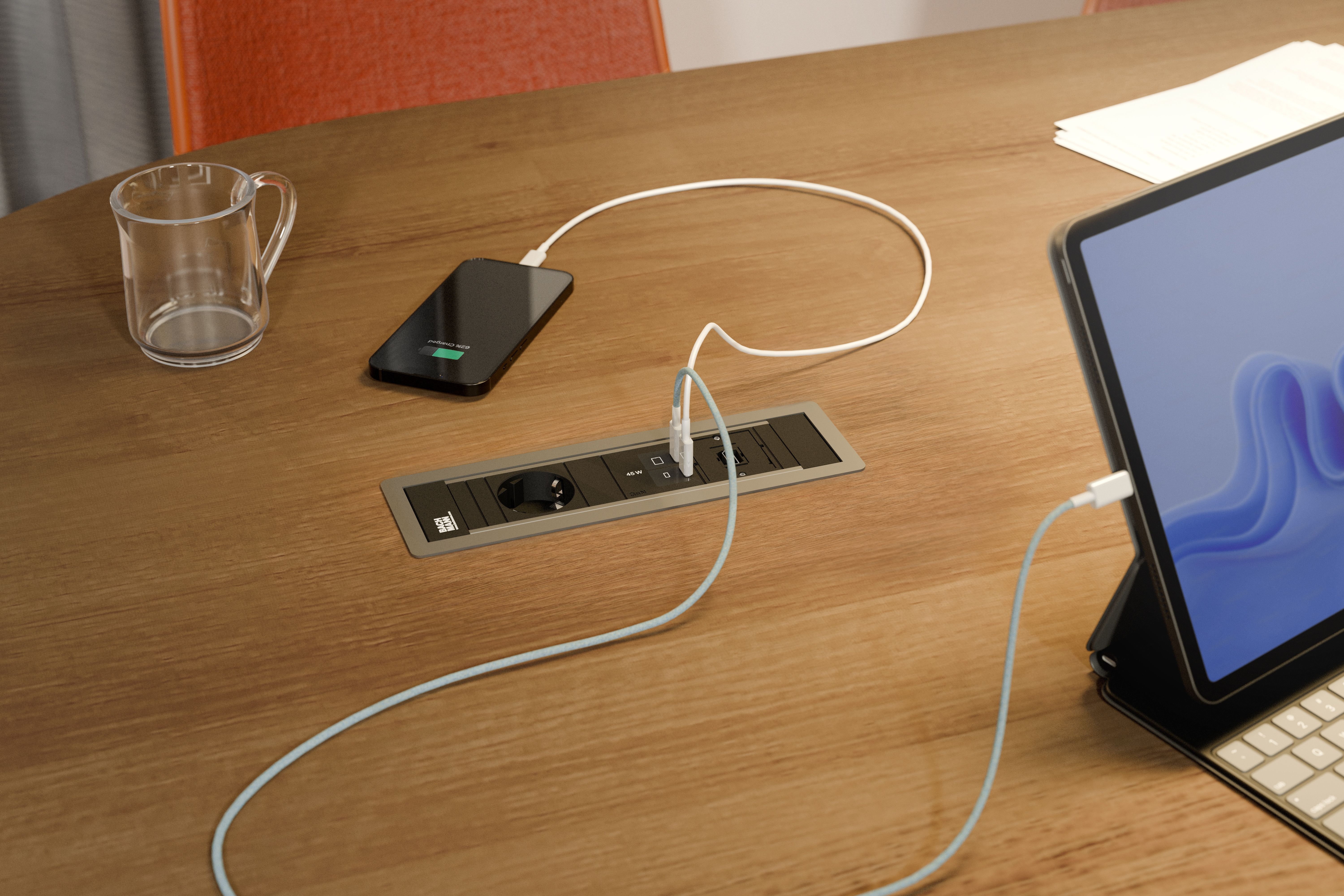 Bachmann BM0024291 Einbau-Steckdosenleiste POWER FRAME Small, 1x Schutzkontaktsteckdose, 1x USB C/C 45 W, 1x Custom Module, 0,2 m GST18, schwarz