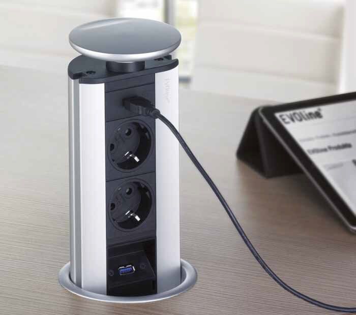 159310005000-SW EVOline Port mit 3 Steckdosen, schwarz eloxiert