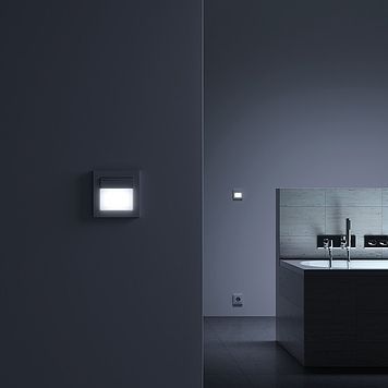 Gira 236827 Sensotec LED mit Fernbedienung, System 55, reinweiß seidenmatt