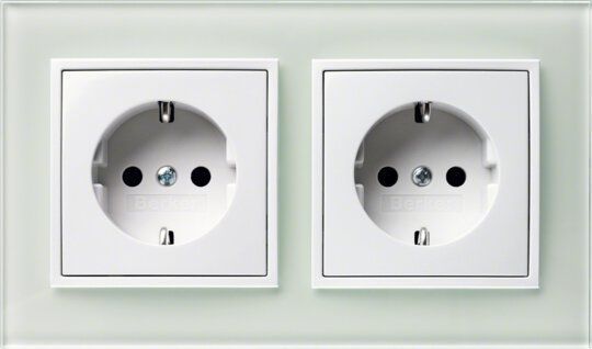 Berker 47238989 Schutzkontakt-Steckdose mit erhöhtem Berührungsschutz, S.1/B.3/B.7, polarweiß glänzend
