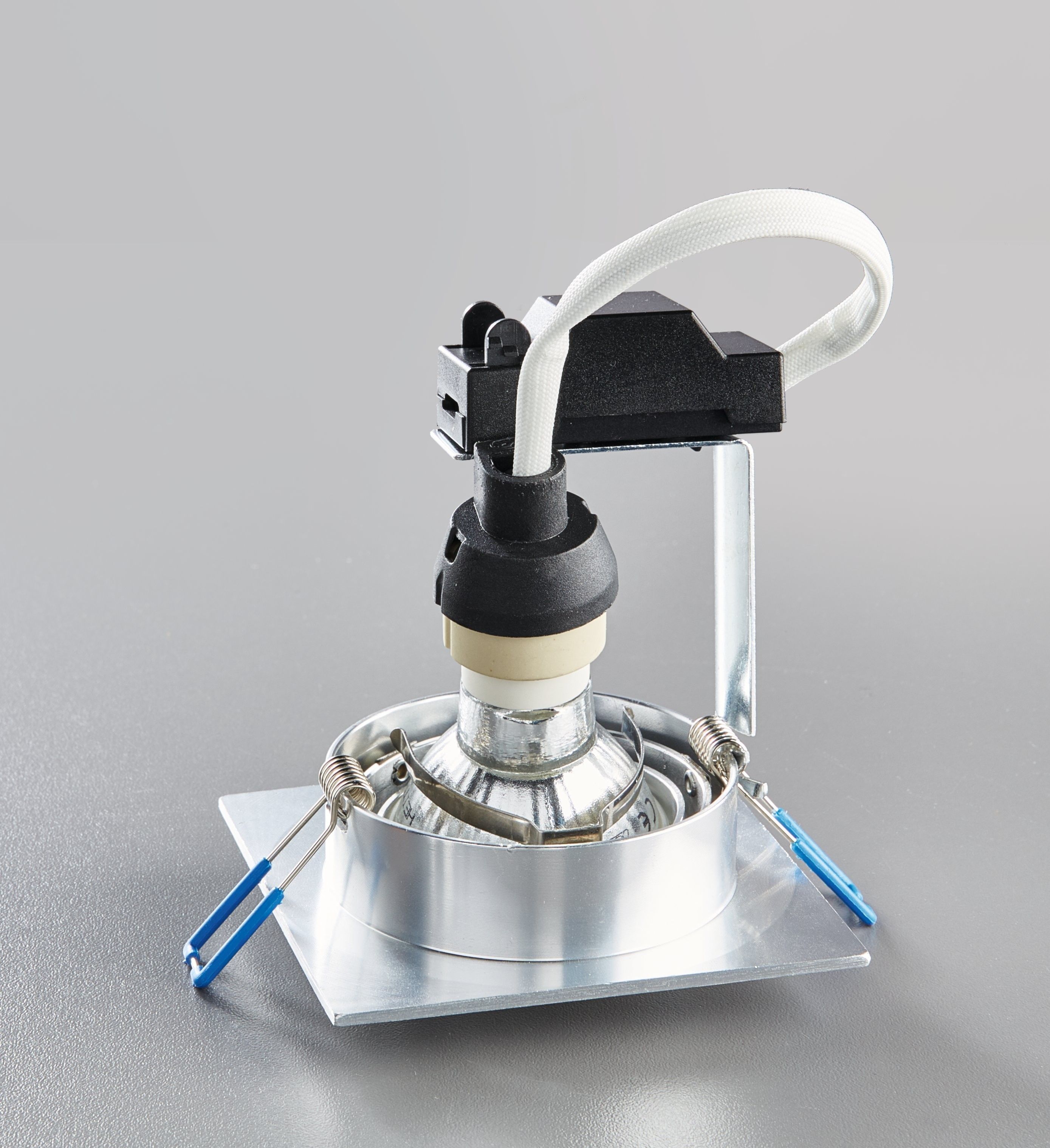 Heitronic 500592 Einbaufassung, eckig, GU5,3 und GU10, max. 8 W, IP 20, schwenkbar, Aluminium gebürstet