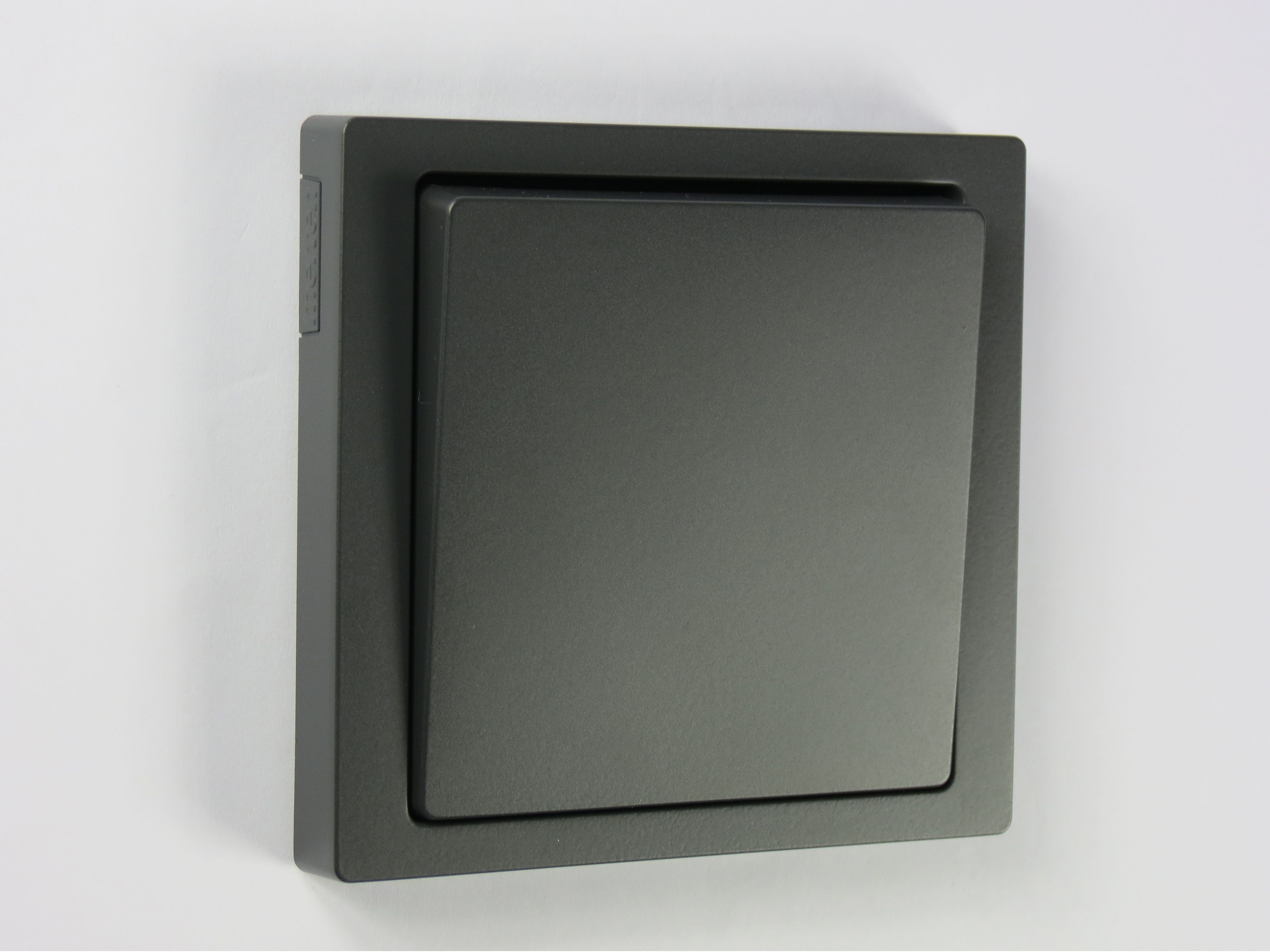 Merten MEG4010-6534 Rahmen 1-fach, D-Life, Anthrazit