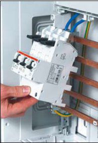 ABB S751/3-E25 Haupt-Sicherungsautomat SHU, 3-polig, 25A, Typ E, Sammelschiene