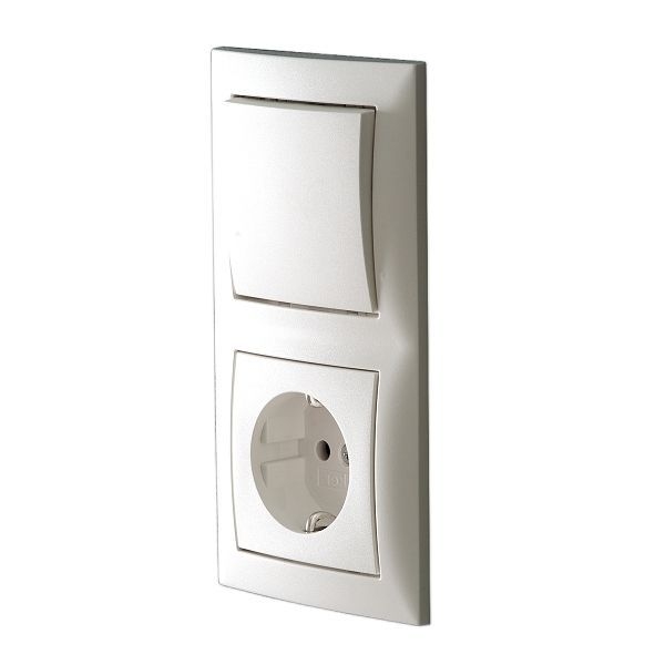 Berker 47231909 Schutzkontakt-Steckdose mit erhöhtem Berührungsschutz, S.1/B.3/B.7, polarweiß matt