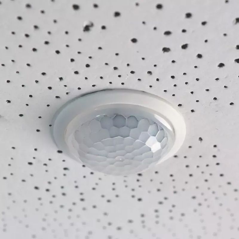 Theben 1030202 PIRA T6 Mini Bewegungsmelder (PIR) für den Deckeneinbau im Innenbereich, 1 Kanal Licht, Erfassungsbereich rund 360°, Durchmesser 6 m, permanente Lichtmessung, 200 W LED