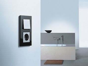 Gira 021305 Abdeckrahmen 3-fach, Gira Esprit, Glas schwarz