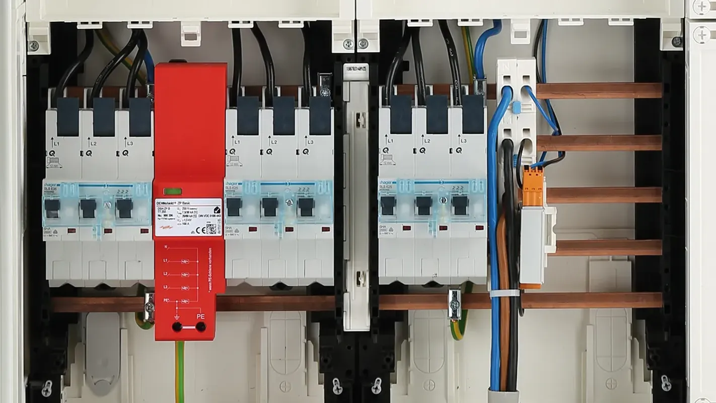 Dehn 900396 Kombiableiter DEHNshield ZP Basic, Typ 1+2, für Wohngebäude ohne äußeren Blitzschutz, für TT- und TN-S-Systeme (3+1-Schaltung)
