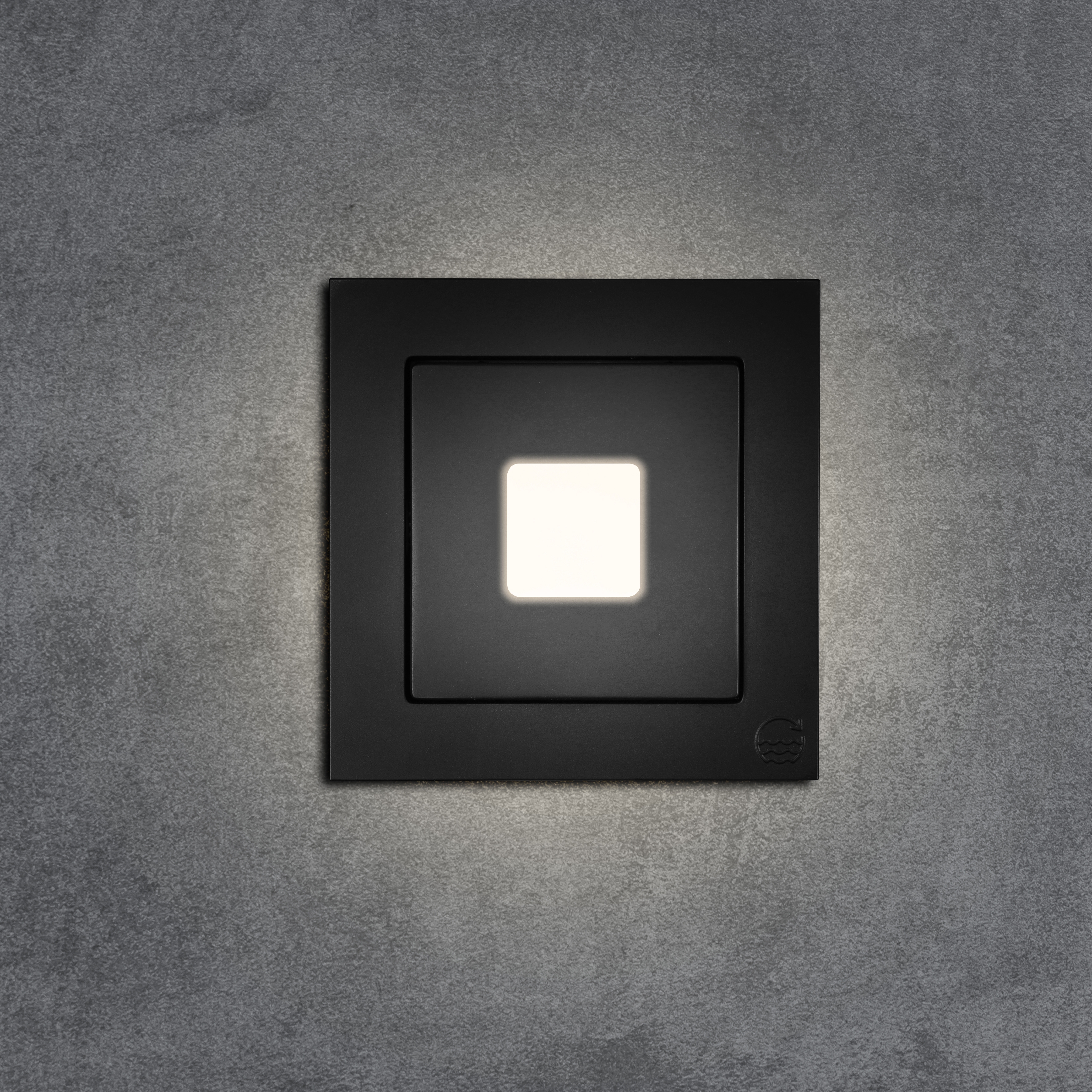 qles WEQ0403 Wandeinbauleuchte Quadrat, für Merten System-M, beleuchtet/LED/warmweiß (3000k), Schwarz matt, IP44, Quadrat
