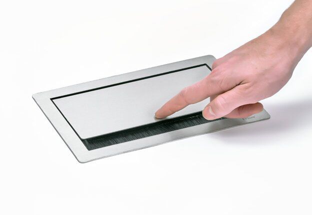 EVOline 159370024900 FlipTop Push S, 3 Steckdosen