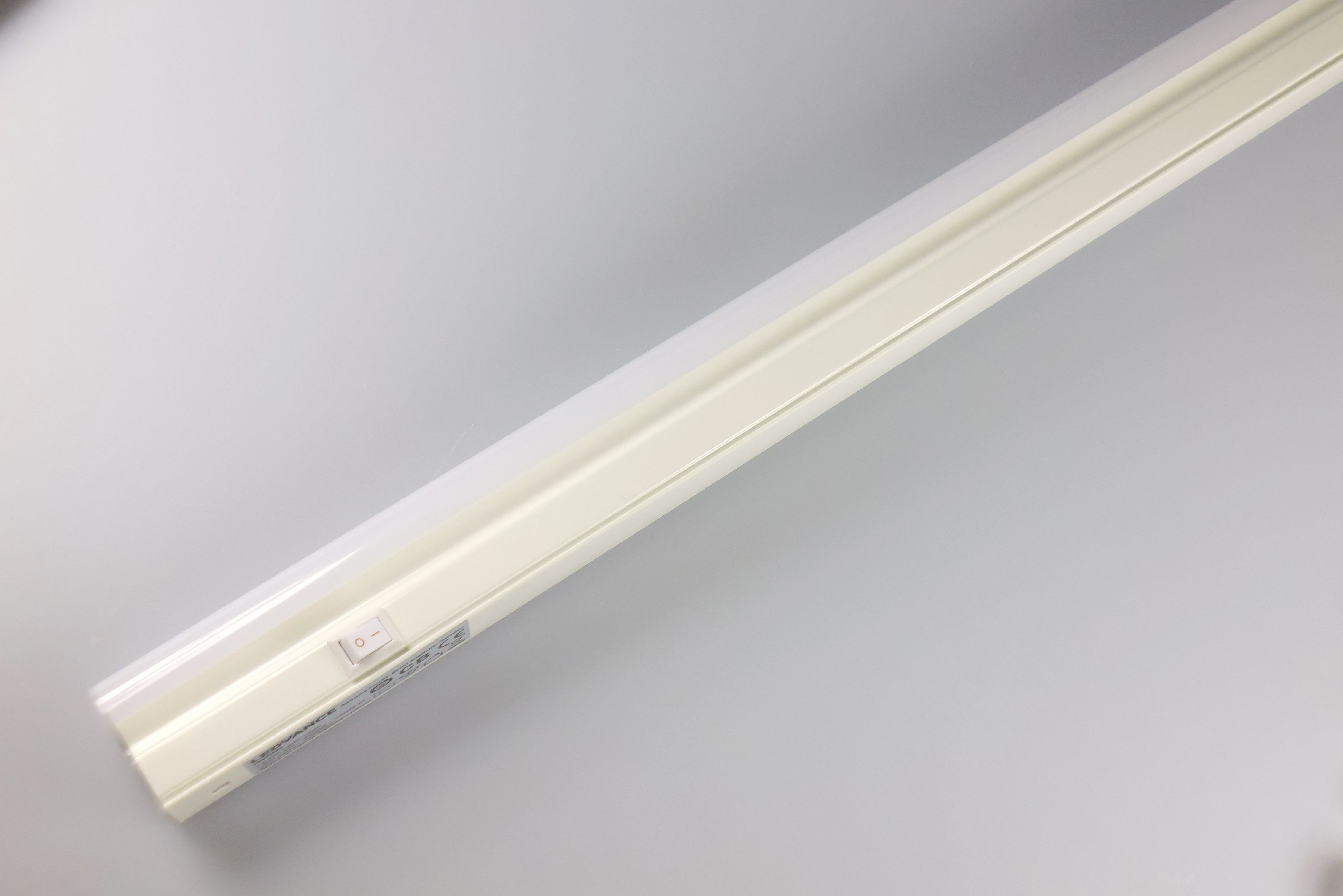 Ledvance Lin. Comp.Switch LED-Lichtleiste 12W, 4000K, mit Schalter, 900mm