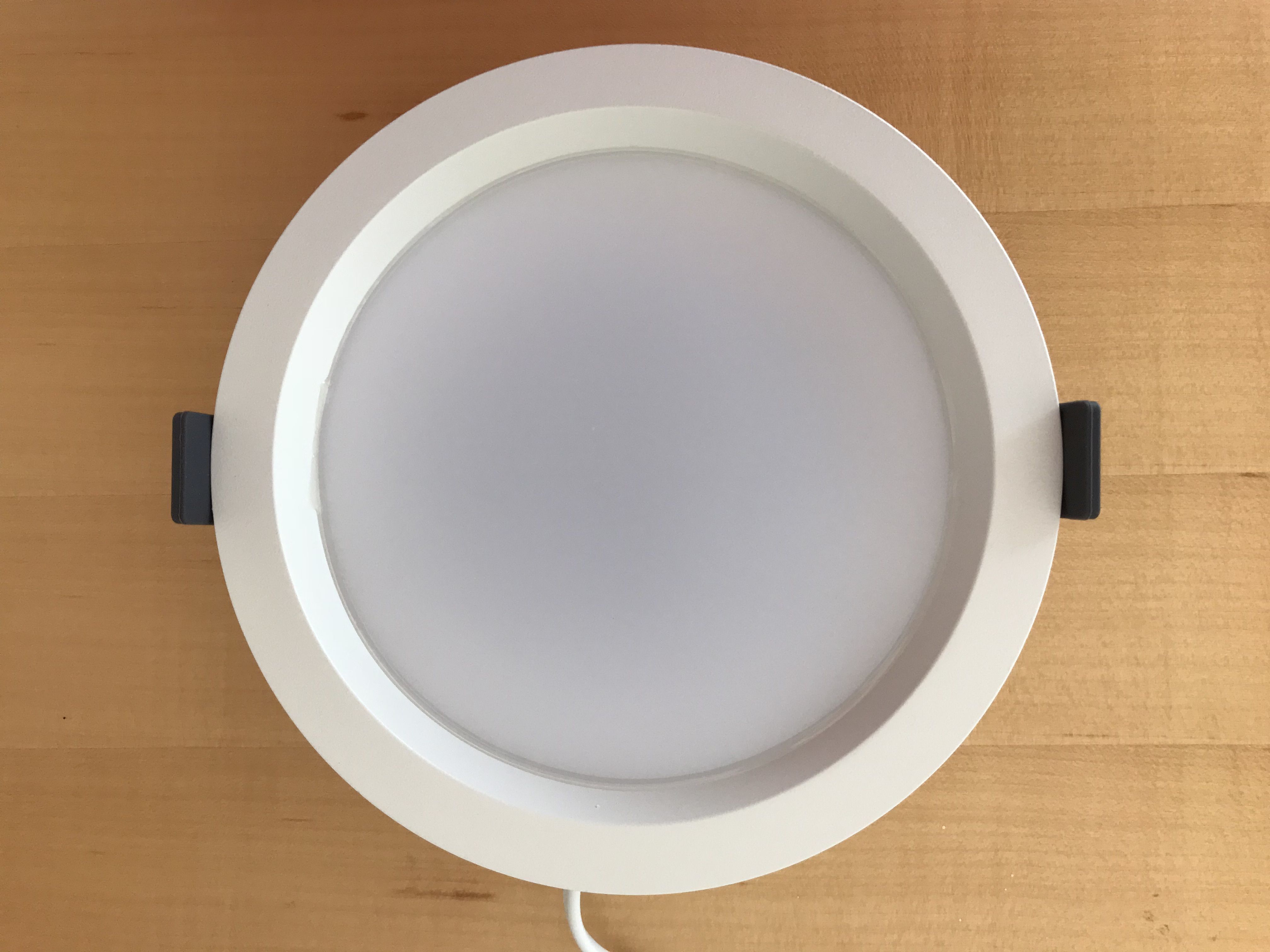 LEDVANCE Downlight 14W, warmweiß, nicht dimmbar, für Ø150mm, IP44
