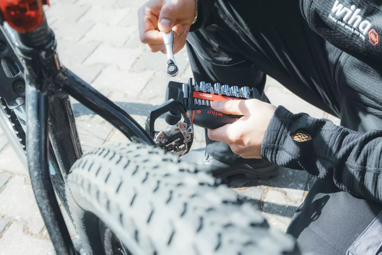 Wiha 46960 ProBuddy Evo 40-tlg. Bit und Steckschlüssel Set 1/4 Zoll für Profi, Heimwerker & Fahrradfahrer