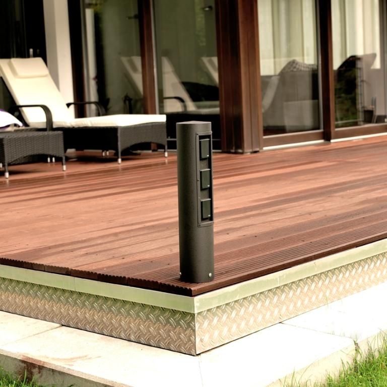 Albert 682102 Steckdosensäule mit 3 Steckdosen, Höhe 520mm, weiß