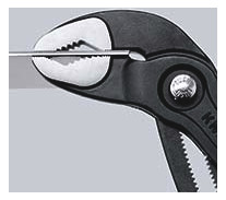 KNIPEX 8701180 Cobra® Hightech-Wasserpumpenzange, 180mm, Feinverstellung mit Druckknopf, Klemmschutz