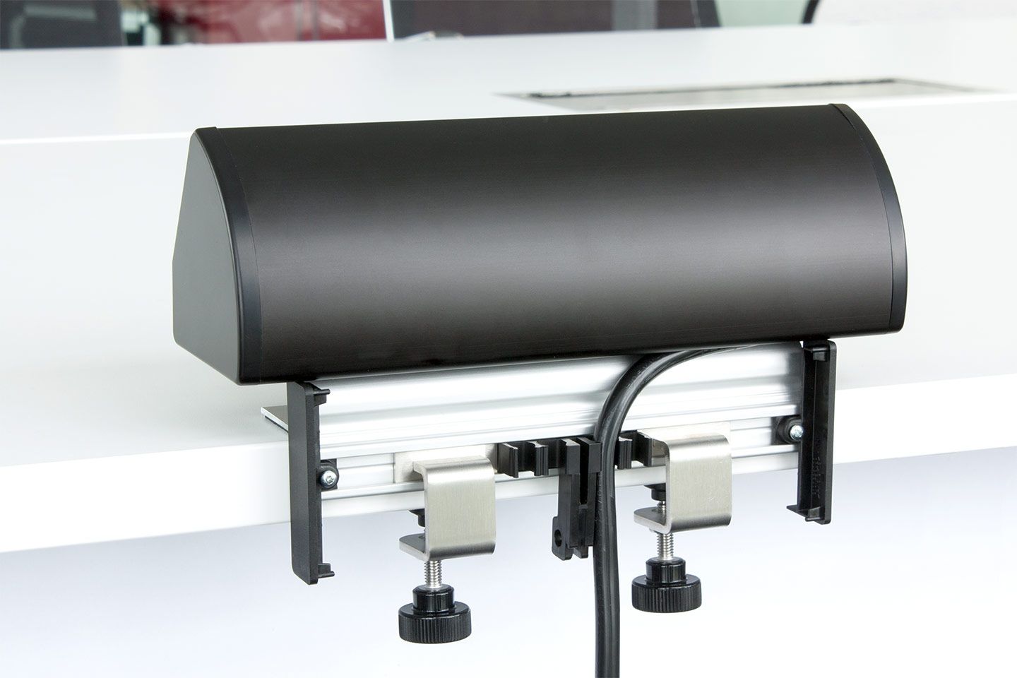 EVOline Dock mit 2 Steckdosen + USB, mit Quicklock-Befestigung
