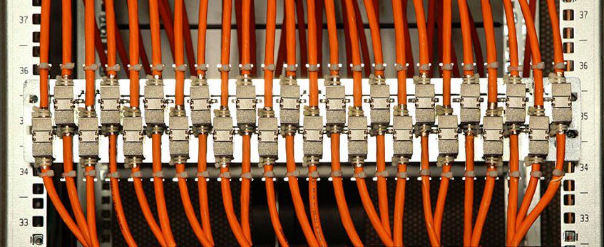 EFB 37597.P Halter 19 Zoll für Kabelverbinder