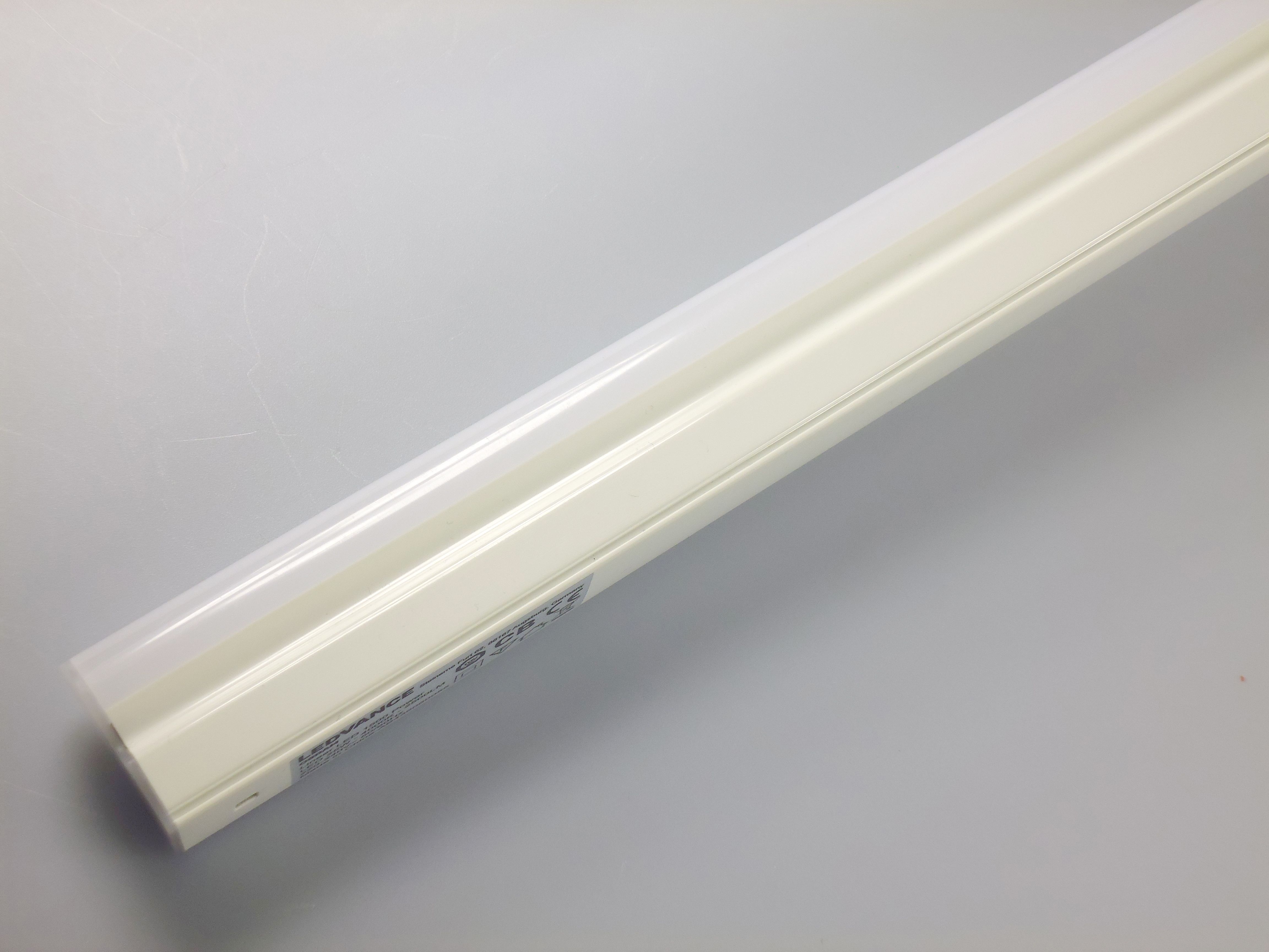 Ledvance LN Comp. High Out. LED-Lichtleiste 10W, 3000K, 600mm