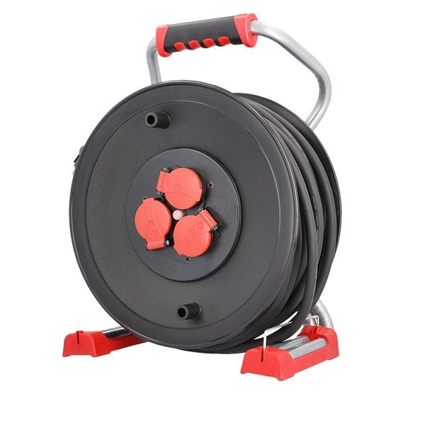 Bachmann 399.192 Profi-Kabeltrommel Kunststoff 40 m H07RN-F 3G 1,5 qmm mit Thermoschutz, 3x Schutzkontaktsteckdose, 1x Schutzkontaktstecker, IP44, rot/schwarz