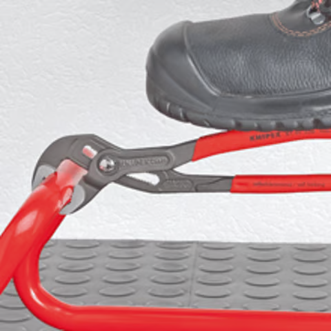 KNIPEX 8701180 Cobra® Hightech-Wasserpumpenzange, 180mm, Feinverstellung mit Druckknopf, Klemmschutz