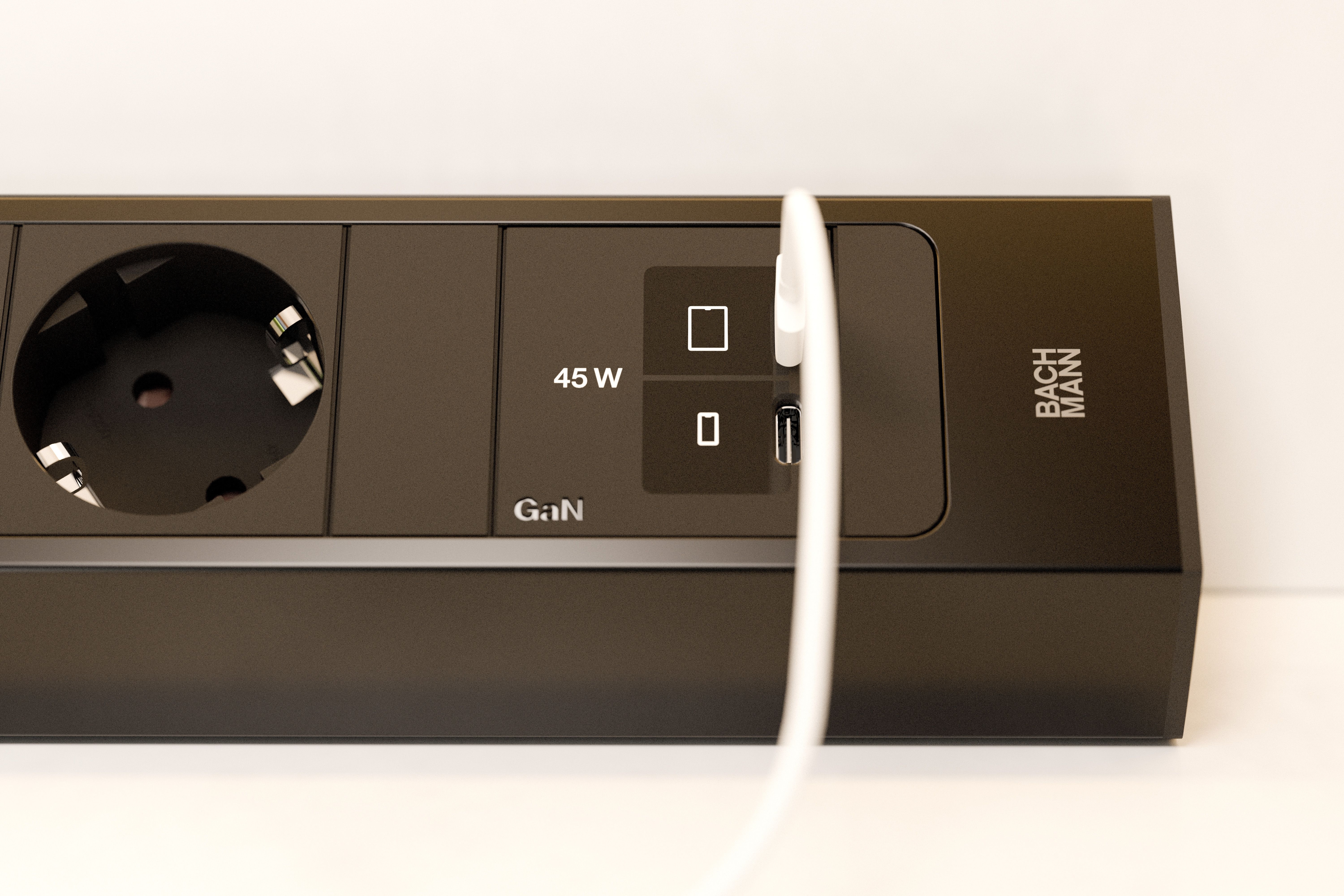 Bachmann BM0023176 Steckdosenleiste CASIA 2 Kurz, 2x Schutzkontaktsteckdose, 1x USB C/C 45W, 2,0 m Aderendhülsen und beigelegter Montagestecker, schwarz