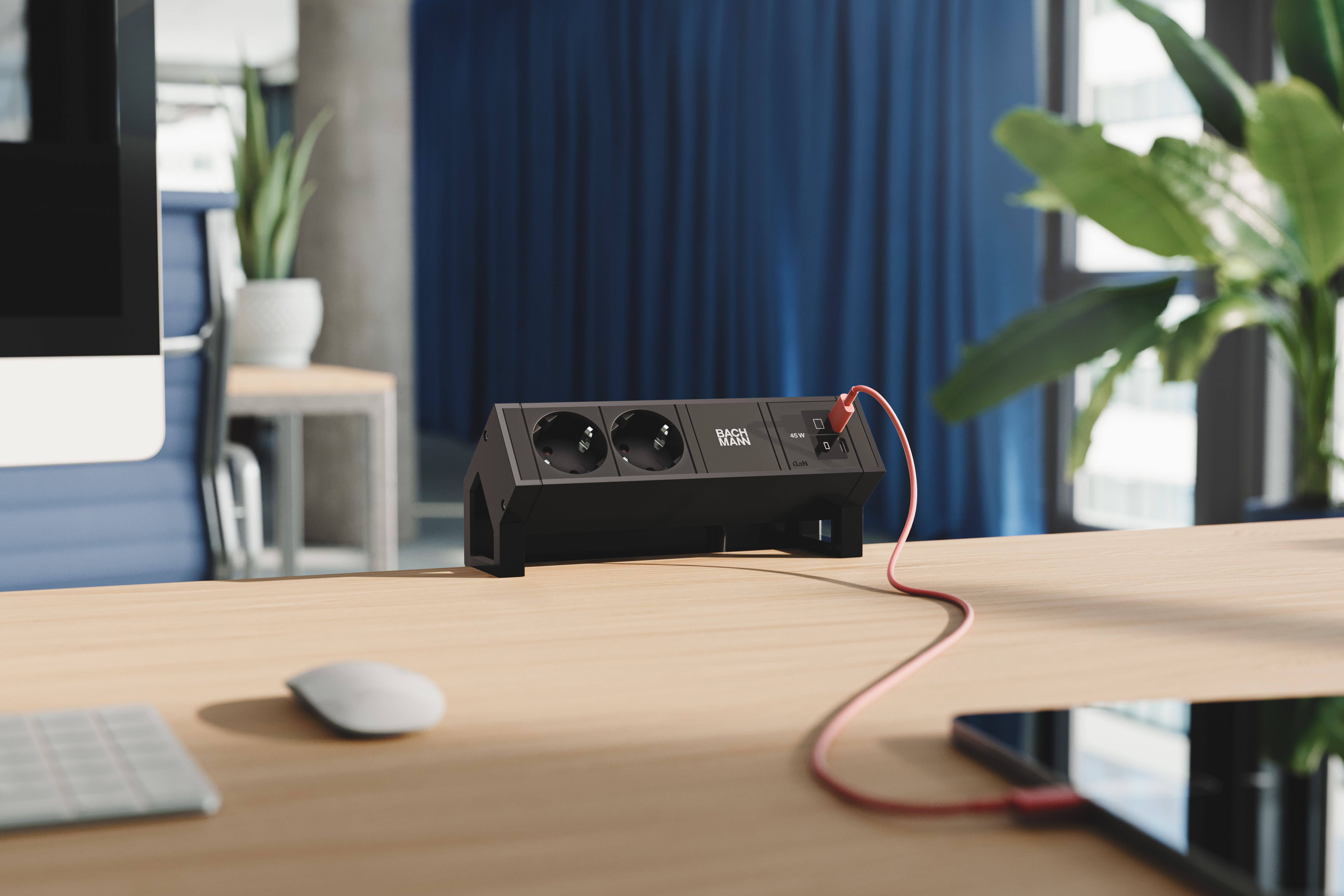 Bachmann BM0022036 Steckdosenleiste DESK2, 2x Schutzkontaktsteckdose, 1x USB C/C 45 W, 0,2 m GST18, inklusive Haltewinkel, schwarz