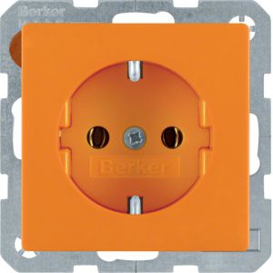 Berker 41436014 Schutzkontakt-Steckdose  für spezielle Anwendungen mit Schraub-Liftklemmen Q.x orange samt