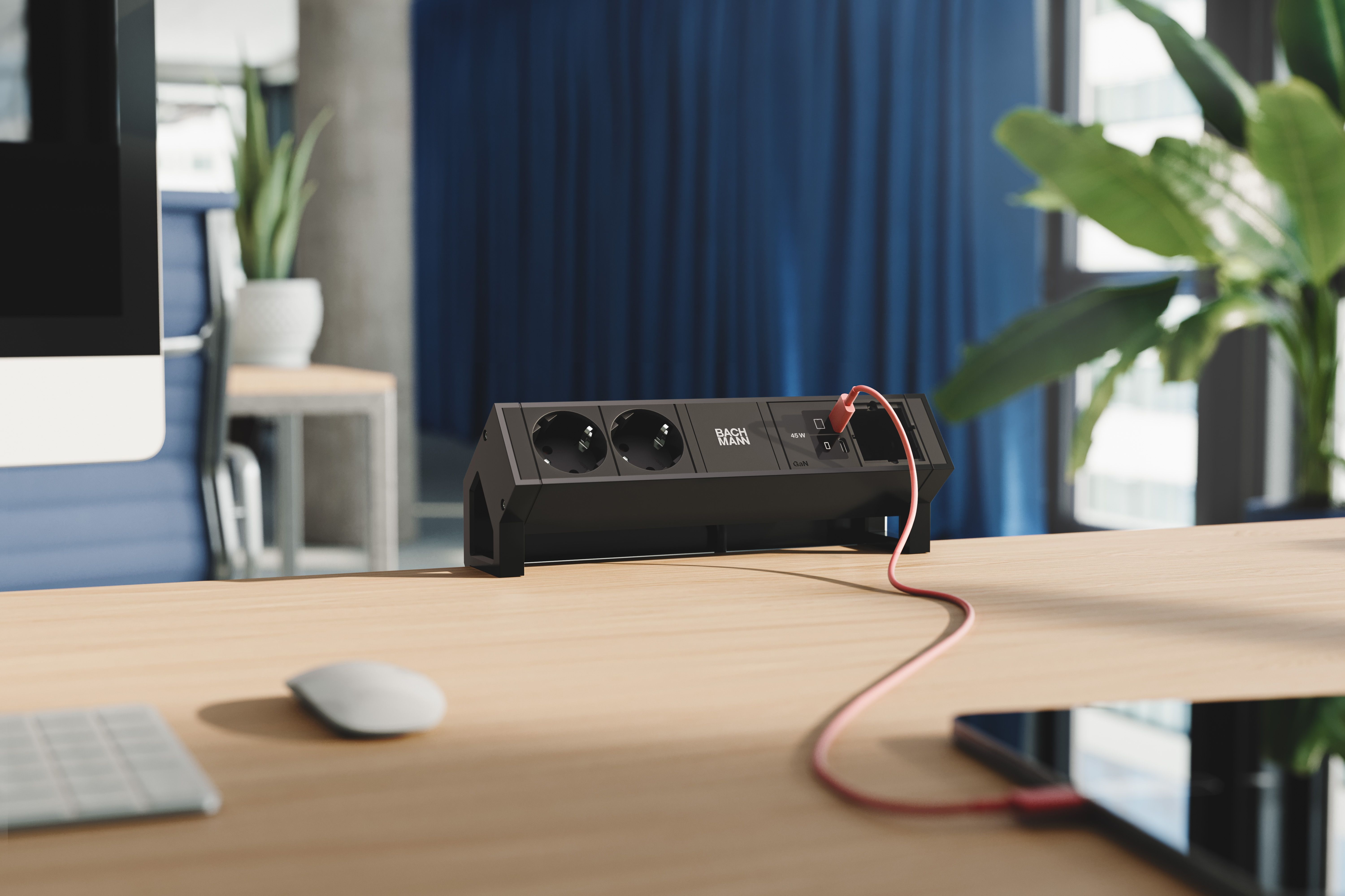 Bachmann BM0024217 Steckdosenleiste DESK2, 2x Schutzkontaktsteckdose, 1x USB C/C 45 W, 1x Custom Modul, 0,2 m GST18, inklusive Haltewinkel, schwarz